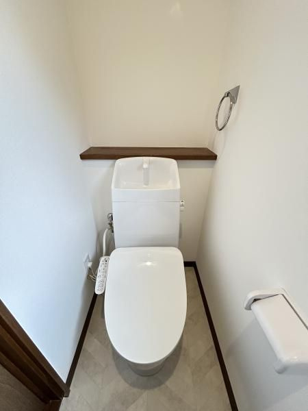 福岡市早良区野芥6丁目　中古戸建のトイレ|落ち着いたトイレです