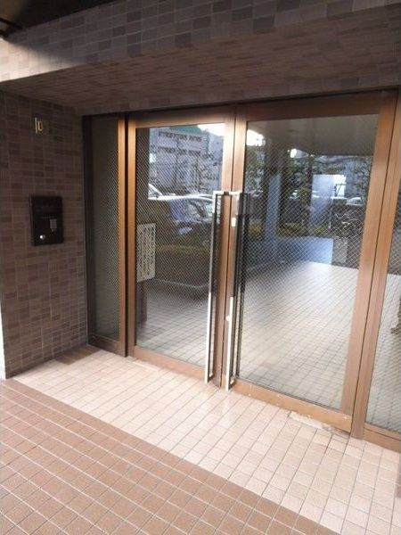 サンファースト京橋のエントランス