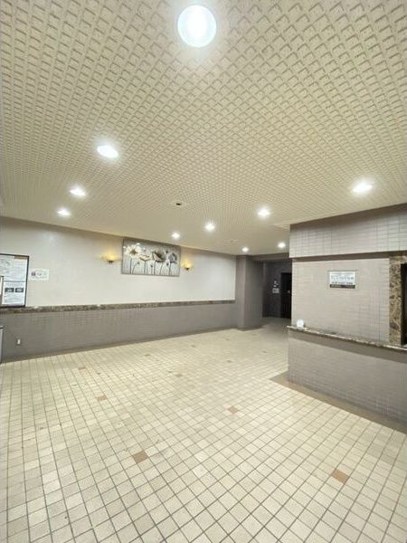 サンファースト京橋のロビー