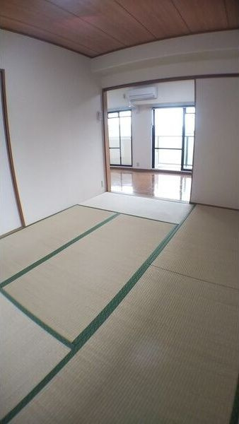 サンファースト京橋の寝室