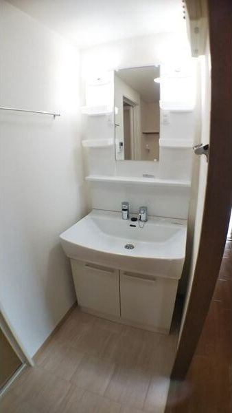 サンファースト京橋の洗面所