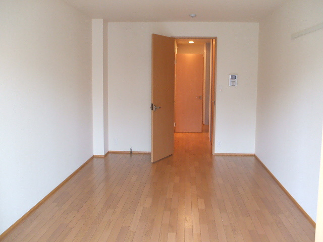 西新宿　ＳＧ　ＣＯＵＲＴの居間・リビング