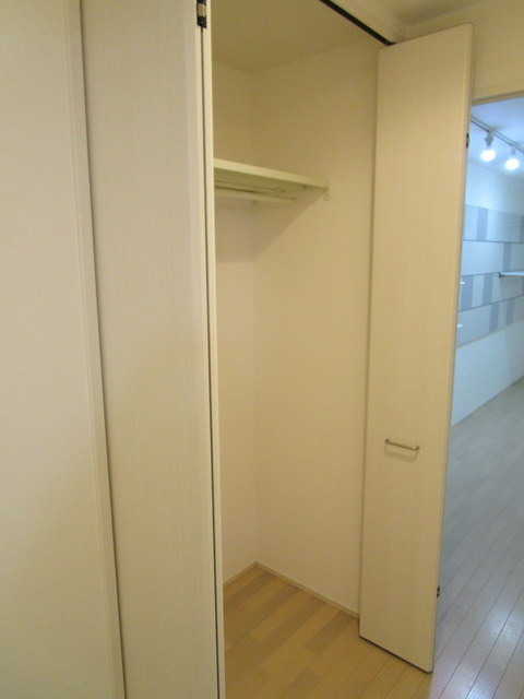 西新宿　ＳＧ　ＣＯＵＲＴの収納