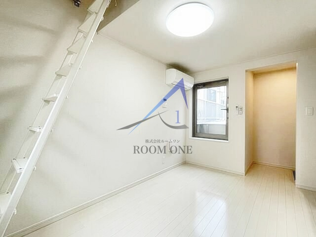 シャンテ西六郷の居間・リビング|洋室のお部屋です。