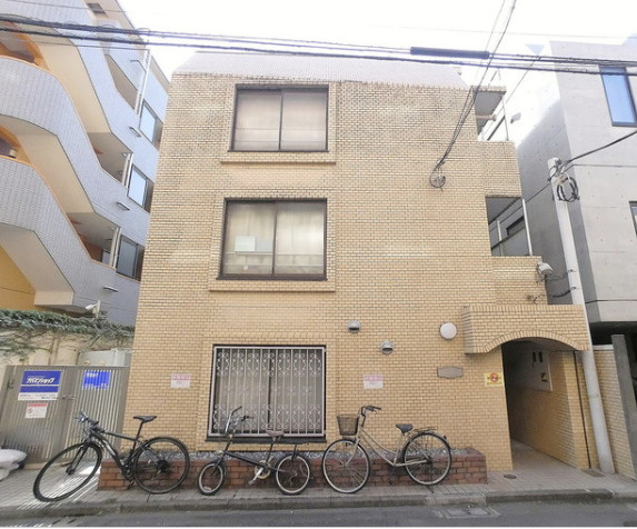 メゾン・ド・アビルテのエントランス