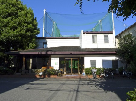 メゾン・ド・アビルテの周辺