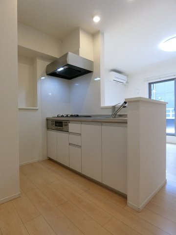 ジェントリーブリーズヴィラ　Ⅱのキッチン|イメージ202号室の写真（反転あり）