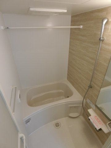 ジェントリーブリーズヴィラ　Ⅱの浴室|イメージ202号室の写真（反転あり）