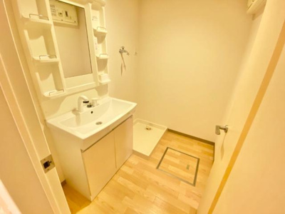 【洗面所】 | メゾン・ド・ソレイユ　 | 洗面