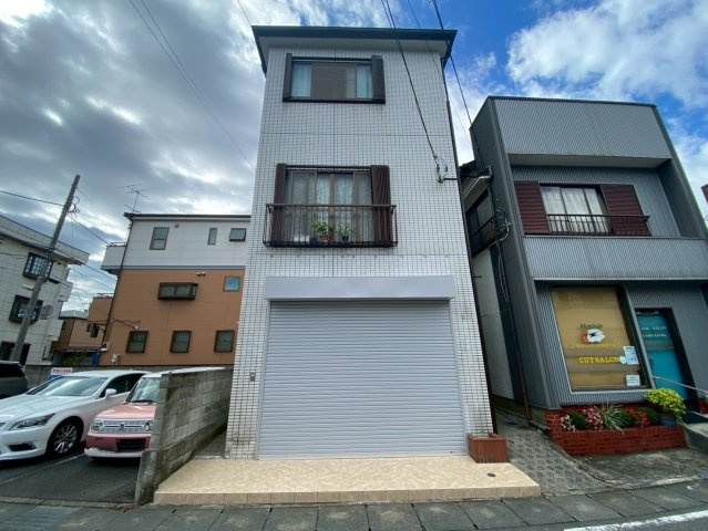 相之川三丁目貸店舗の外観