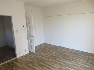 【居間・リビング】 | シャンプレンハイツ南成瀬5