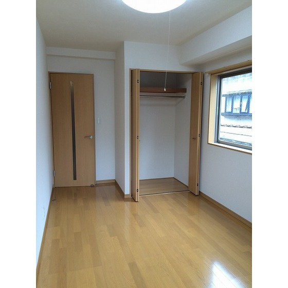 グランドール北上野の居間・リビング