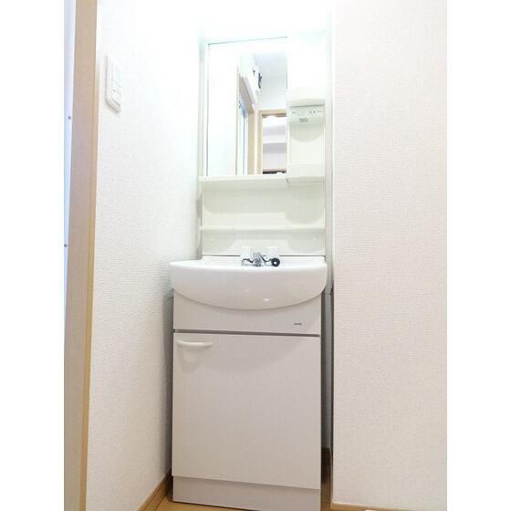 グランドール北上野の洗面所