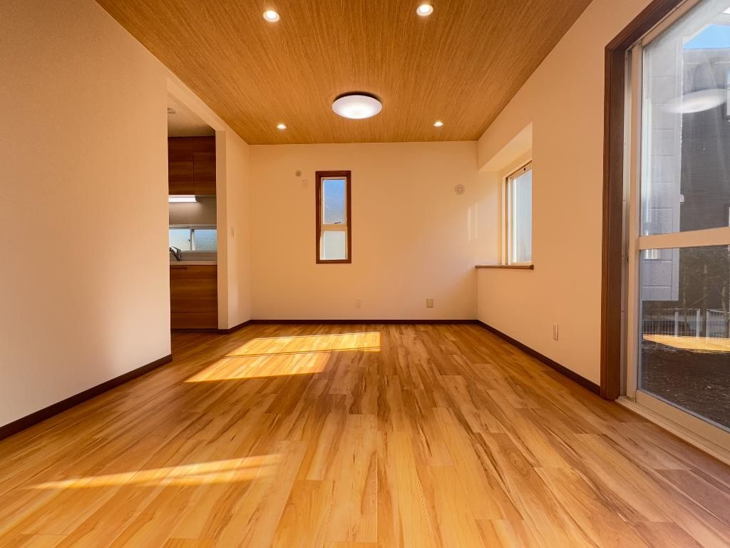 武蔵村山市中原２丁目の中古一戸建の居間・リビング