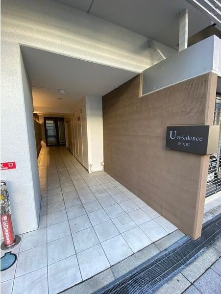 U residence 弁天町　(是空弁天)のエントランス
