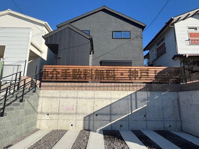 【外観】 | 神戸市須磨区白川台1丁目　新築戸建2号地　仲介手数料無料！ | 建物外観を気になさる方へ、見た目の良い物件です