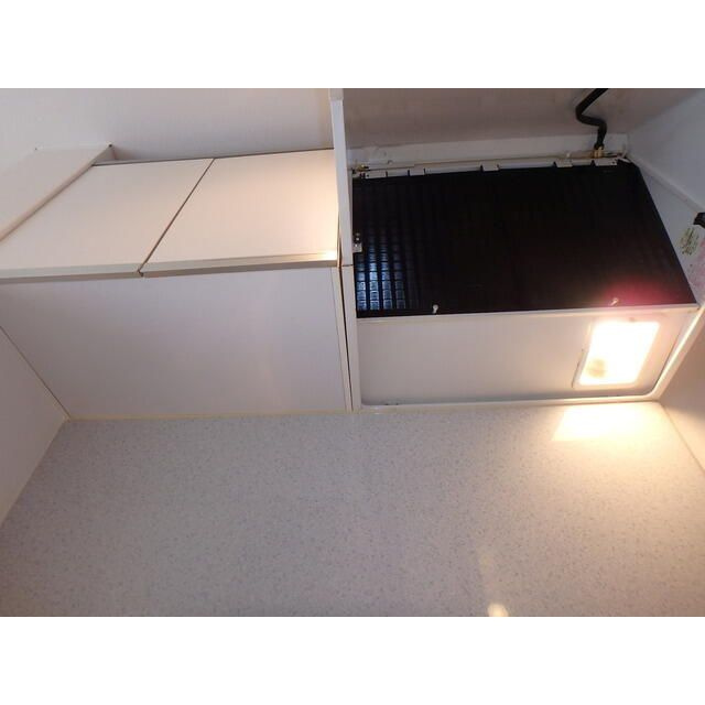 エヴィアンのキッチン