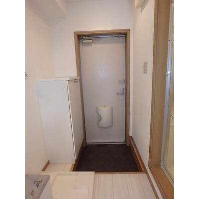 【玄関】 | エヴィアン