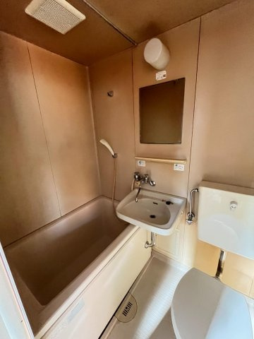 第二恩田ビルの浴室