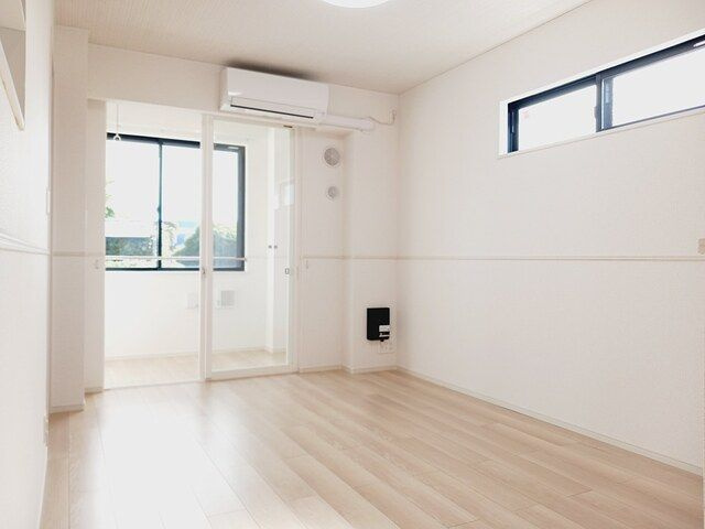 仮称小山5丁目アパートの居間・リビング|同施工会社参考写真