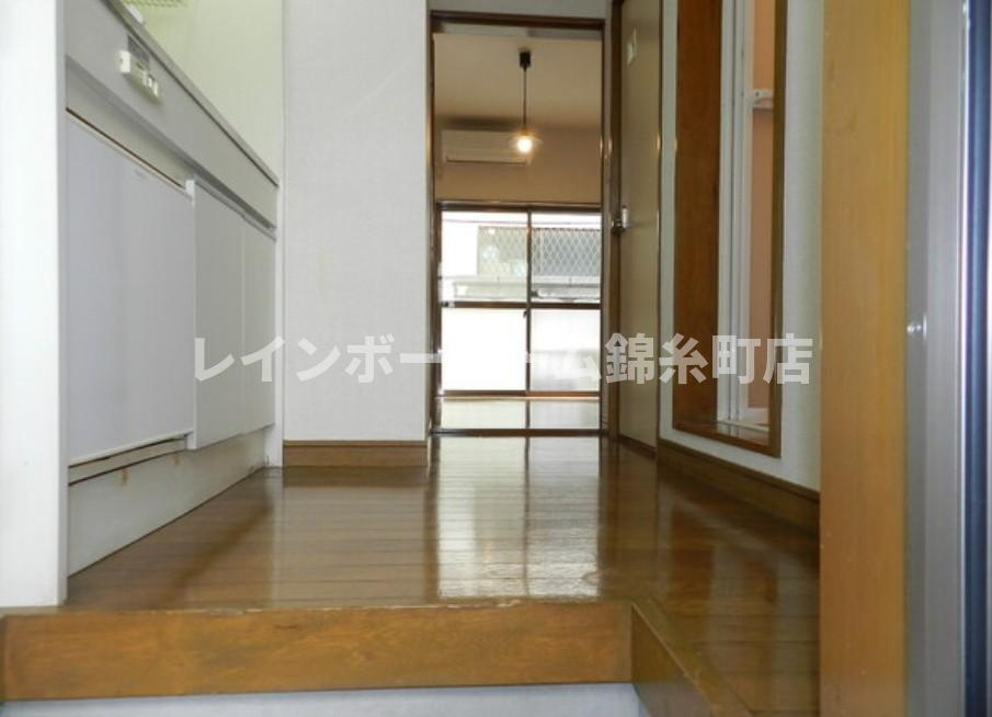 ポルトEKの玄関