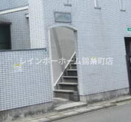 ポルトEKのエントランス