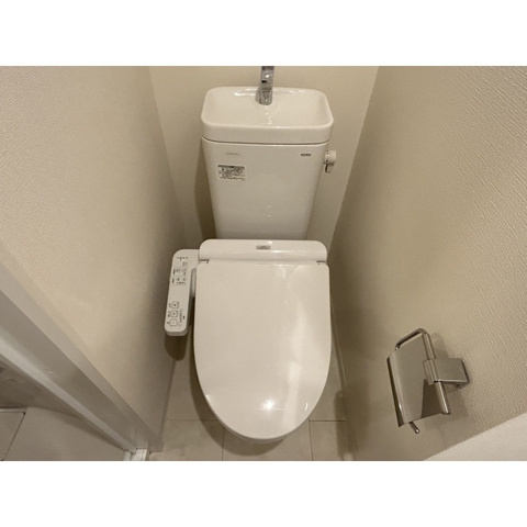 特典：仲介手数料が無料です!!のトイレ