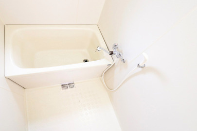 長門石ビレッジ【10,000円キャッシュバック物件】の浴室|日々の疲れを癒すお風呂付です