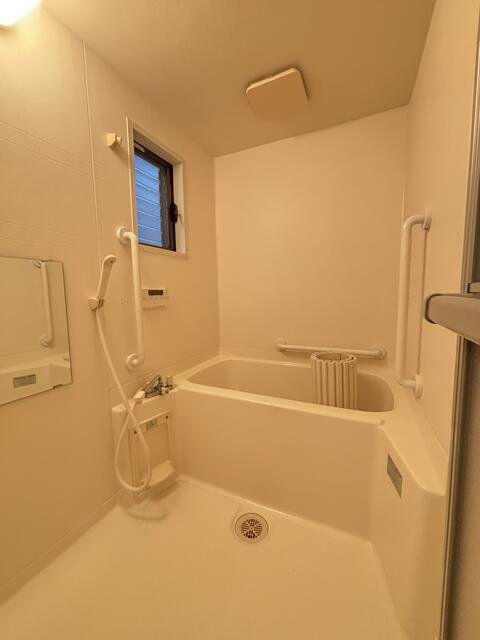 東松本一丁目貸家の浴室