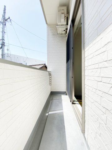 プリミエール矢田のバルコニー