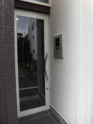 アミティエ東小岩のエントランス