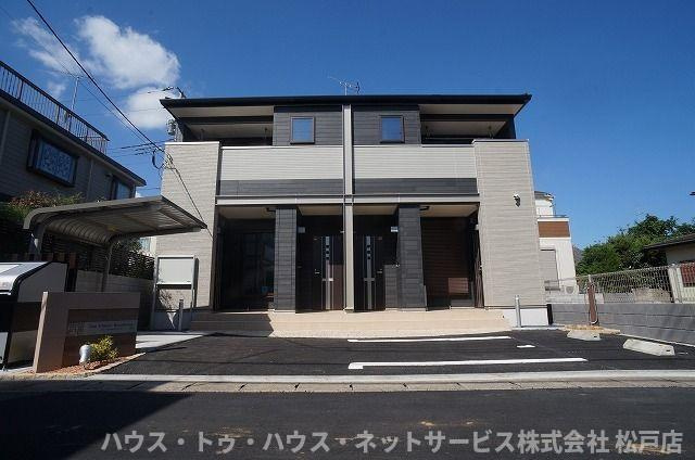 クローバーレジデンスの外観