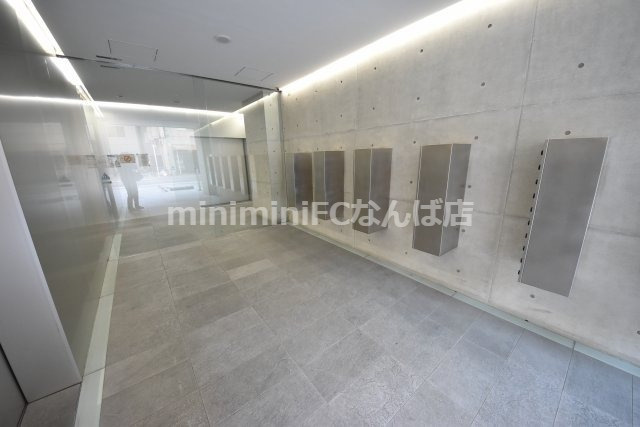 Primavera Nishi Shinsaibashiのエントランス