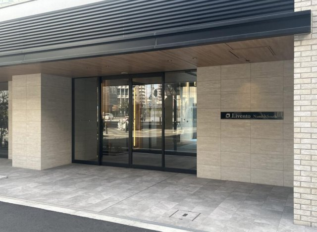 リヴェント難波サウスのエントランス