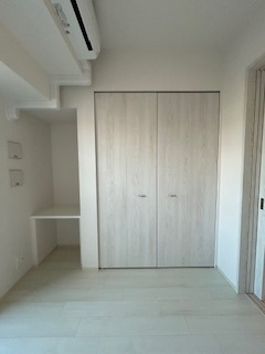 エスリードレジデンス江坂垂水町の内装|明るい室内です