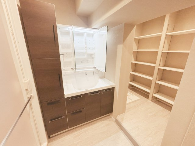 【独立洗面台】