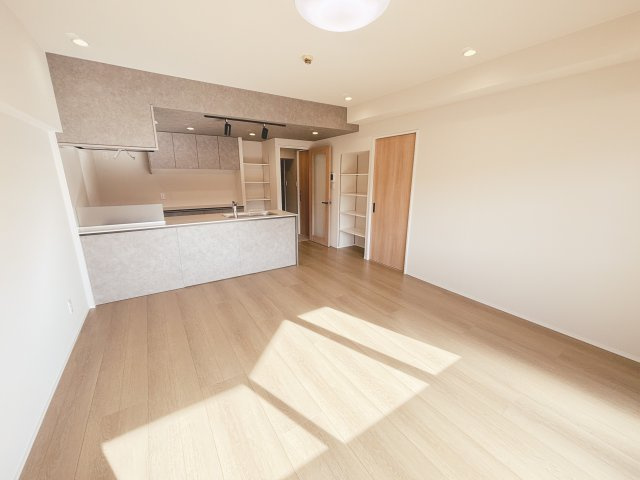 【居間・リビング】