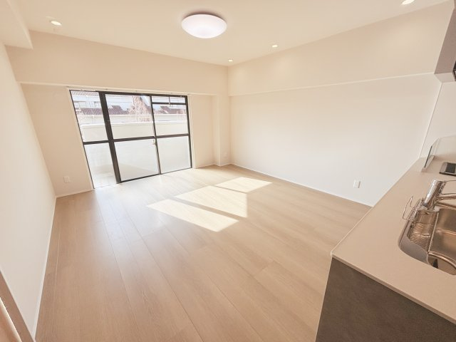 【居間・リビング】