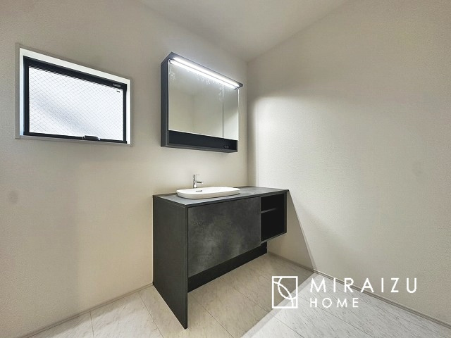 【前面道路含む現地写真】 | 平日・休日問わず、いつでもご見学が出来ます♪☆実際に見て、触れて感じる安心のお住まい探しを体験して下さい♪☆物件情報だけでなく、地域の特色などなどエリア情報もお伝え出来たら嬉しいです♪