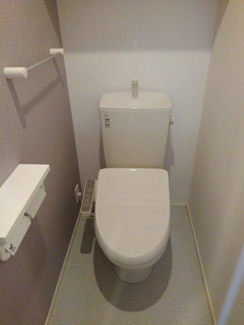 フォンターナ・コリーナⅠのトイレ