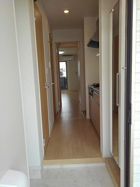 フォンターナ・コリーナⅠの玄関