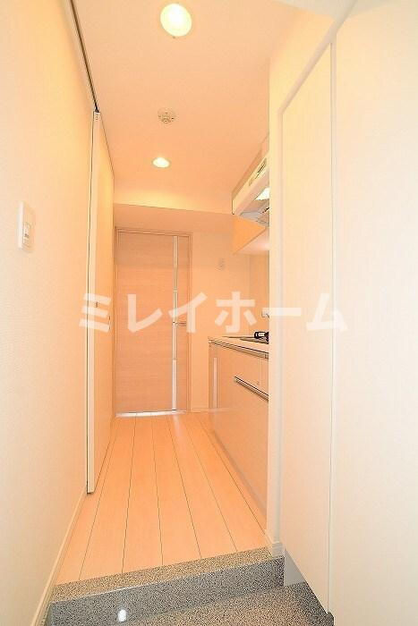 グランドコンシェルジュ多摩川アジールコートの玄関