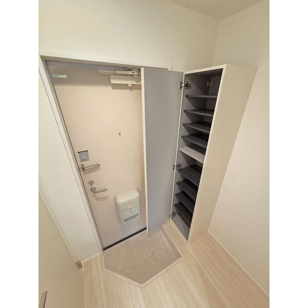 アーバンテラス浮島町S　名古屋市賃貸　仲介手数料無料の玄関