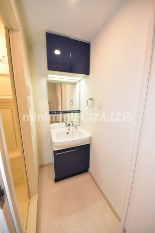 プレサンス本町プライムの洗面所