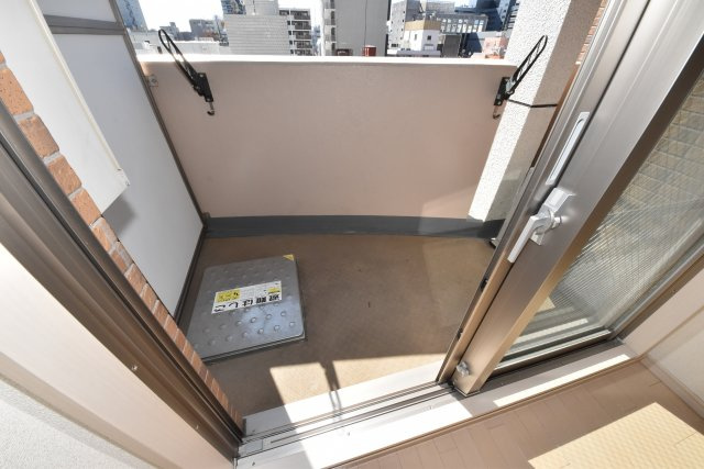 プレサンス本町プライムのバルコニー