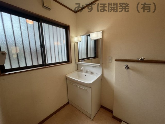 山形市小白川町2丁目4-4の独立洗面台