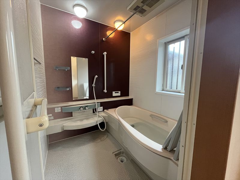 山形市小白川町2丁目4-4の洋室