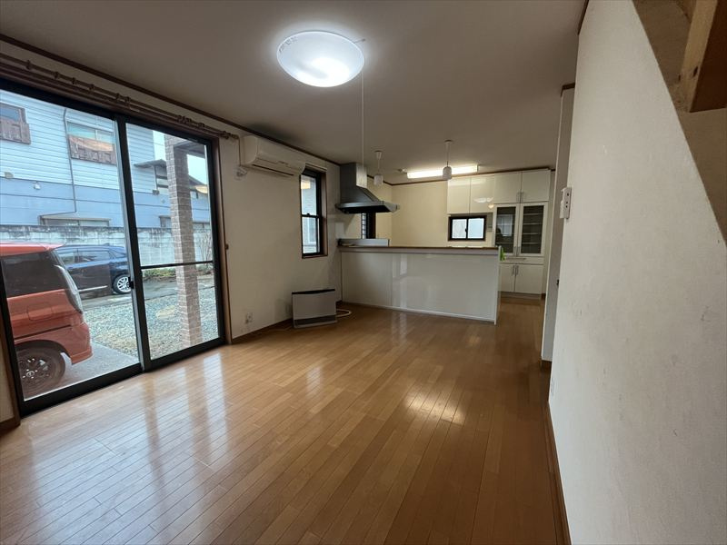 山形市小白川町2丁目4-4の居間・リビング