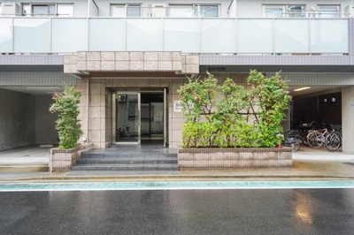 【エントランス】 | アヴニールイシ南千住 | 毎日通るエントランスはこのようになっています