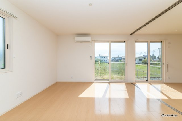 アンベリール長池の居間・リビング